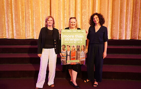 KulturKINO- More than Strangers - Foto: Aleyna Kalayci